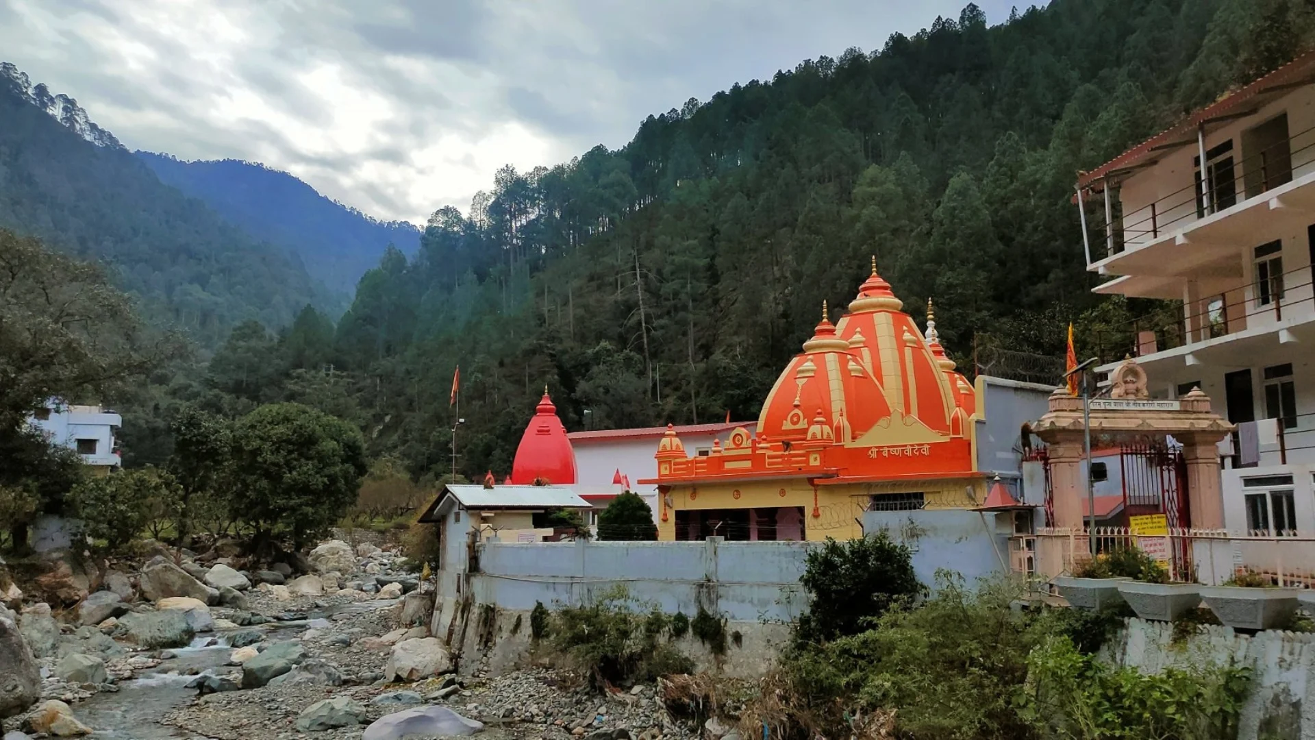 5 Day Mathura Vrindavan Kainchi Dham Nainital Tour