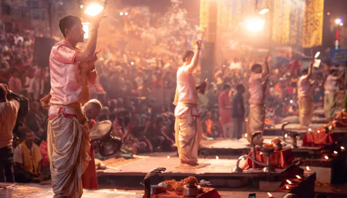 9 Days Mathura Vrindavan Agra Naimisharanya Ayodhya Prayagraj Varanasi Tour from Mumbai